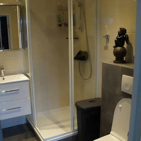 Homestay Tramkade10